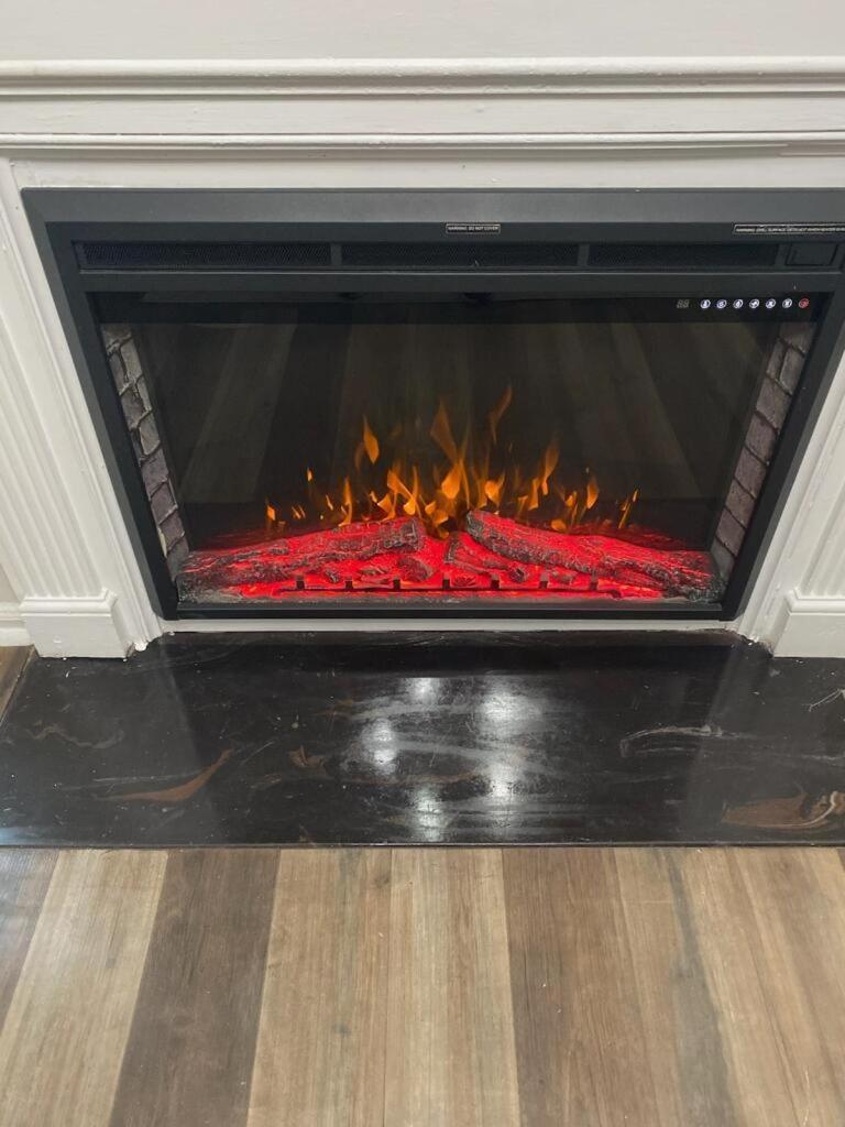 Plush Two Bedroom Retreat. A Home Away From Home! Riverdale Extérieur photo